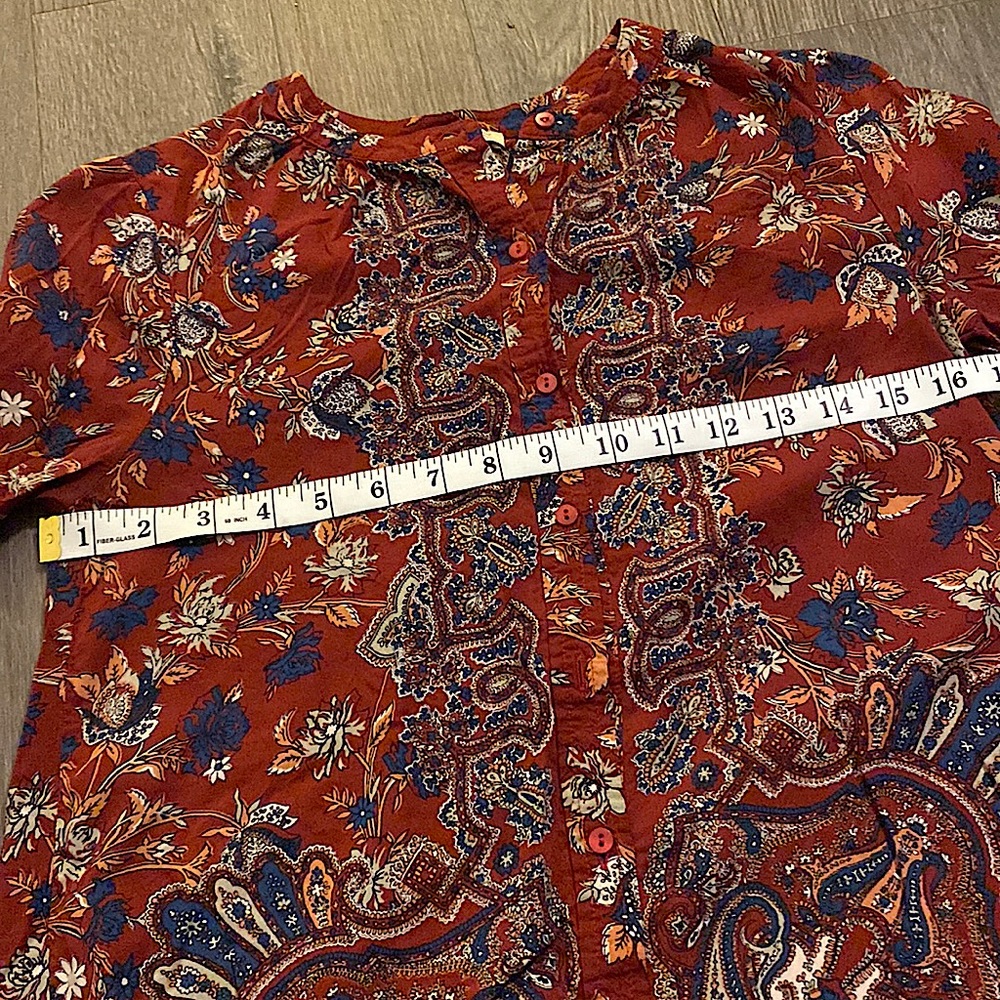 Lucky Brand • Burgundy & Multi-Color Floral Print Button Down Shirt ♥️ - Picture 8 of 10